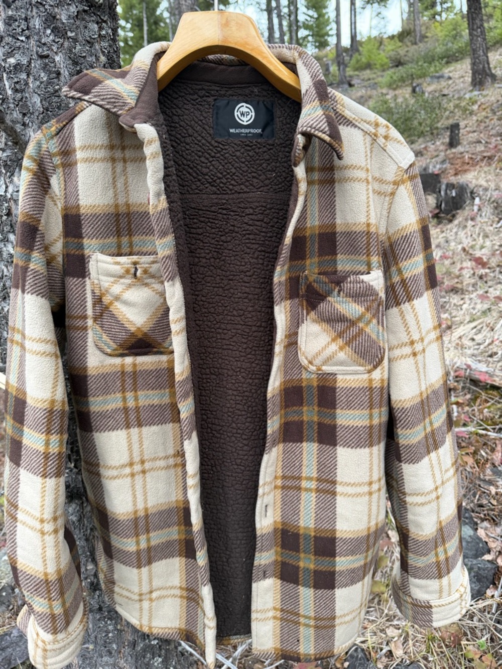Weatherproof Men’s Cream and Brown Plaid Sherpa-Lined Shirt Jacket Large